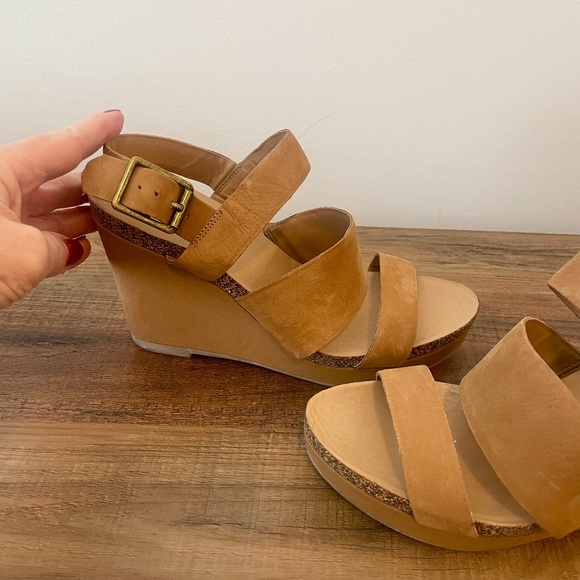 Franco Sarto Wedge Sandals, Size 7, Taupe, leather (Suede), VGUC, 3 1/2" heel - Picture 9 of 10